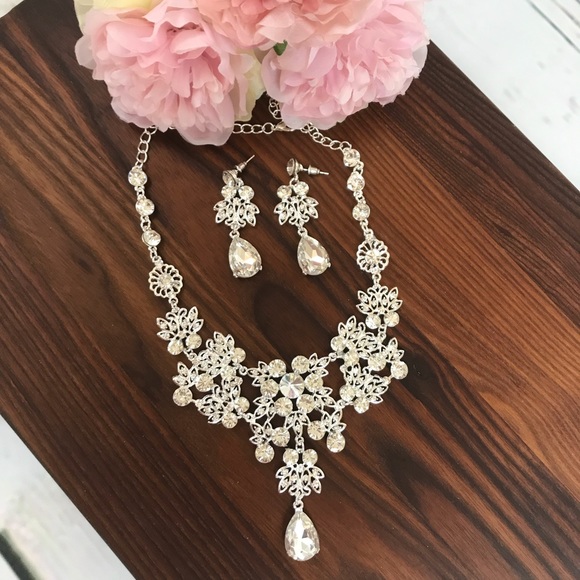 Bridal Crystal Rhinestone Necklace and Earring Set - Picture 7 of 9